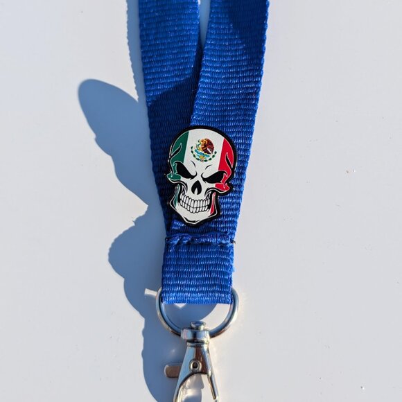 Pin Mexican Flag Skull Pin for Caps Clothing Enamel Badge Pin Calavera PinPin Me - Picture 4 of 6